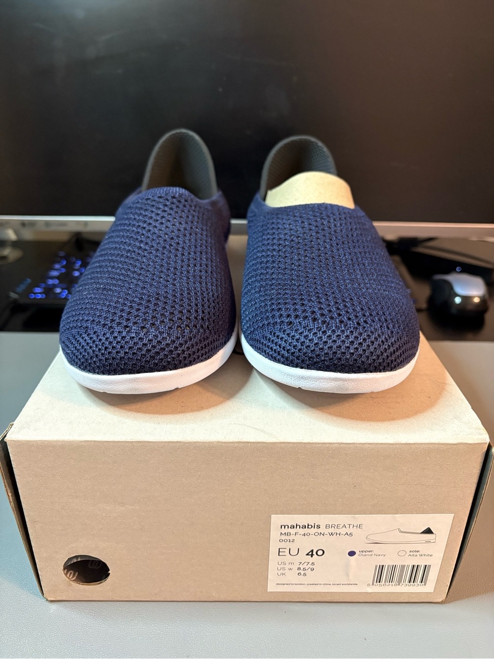 mahabis Breathe Slippers in Navy with White Soles